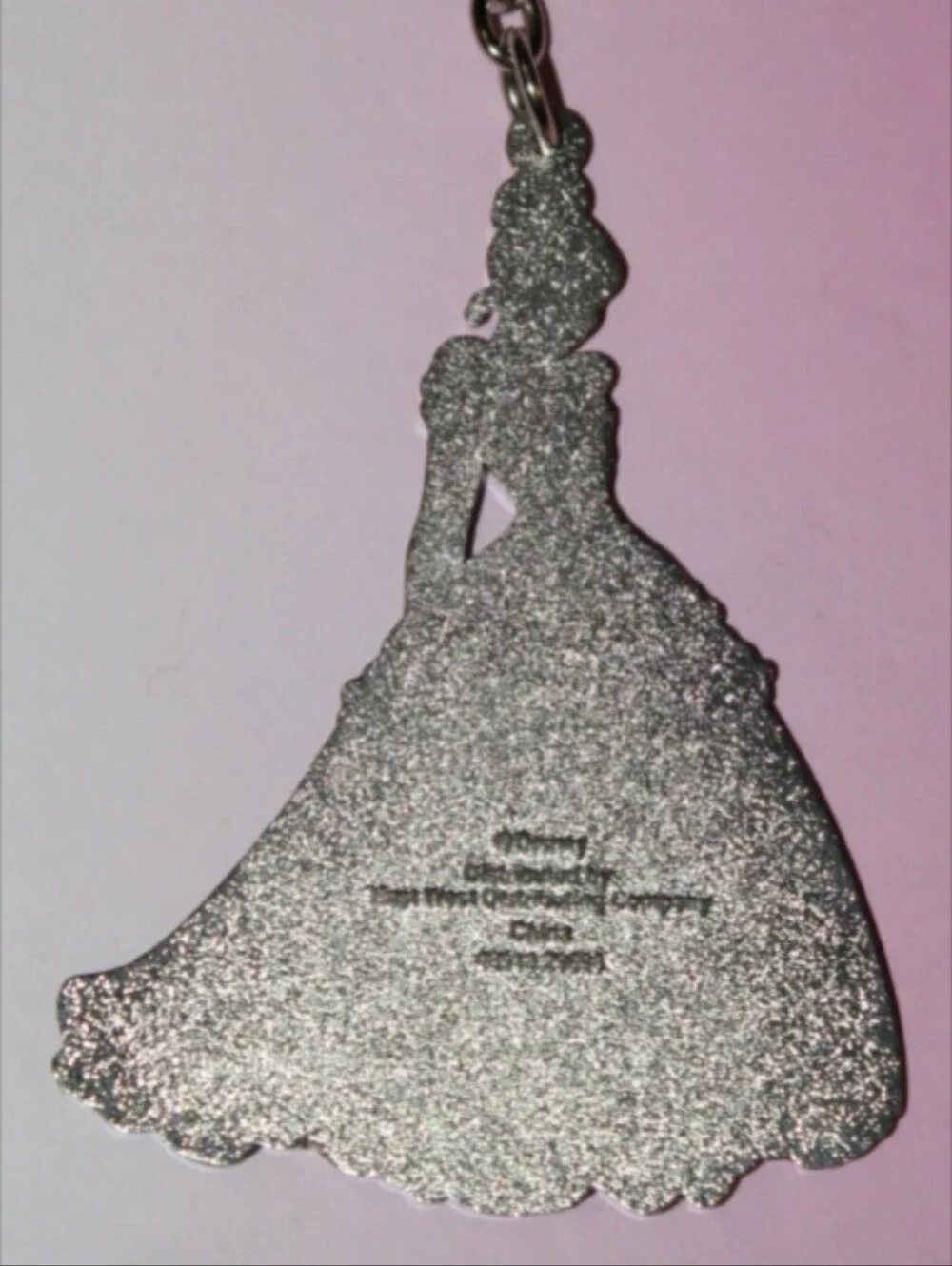 NWT Disney Collectable Metal Keychain - Cinderella